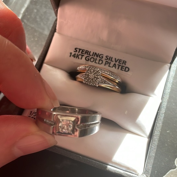 Wedding trio set rings women’s size 7 men’s size 10 - Picture 5 of 6